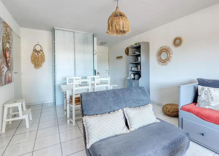 T2 In Lavandou - Residence With Swimming Pool