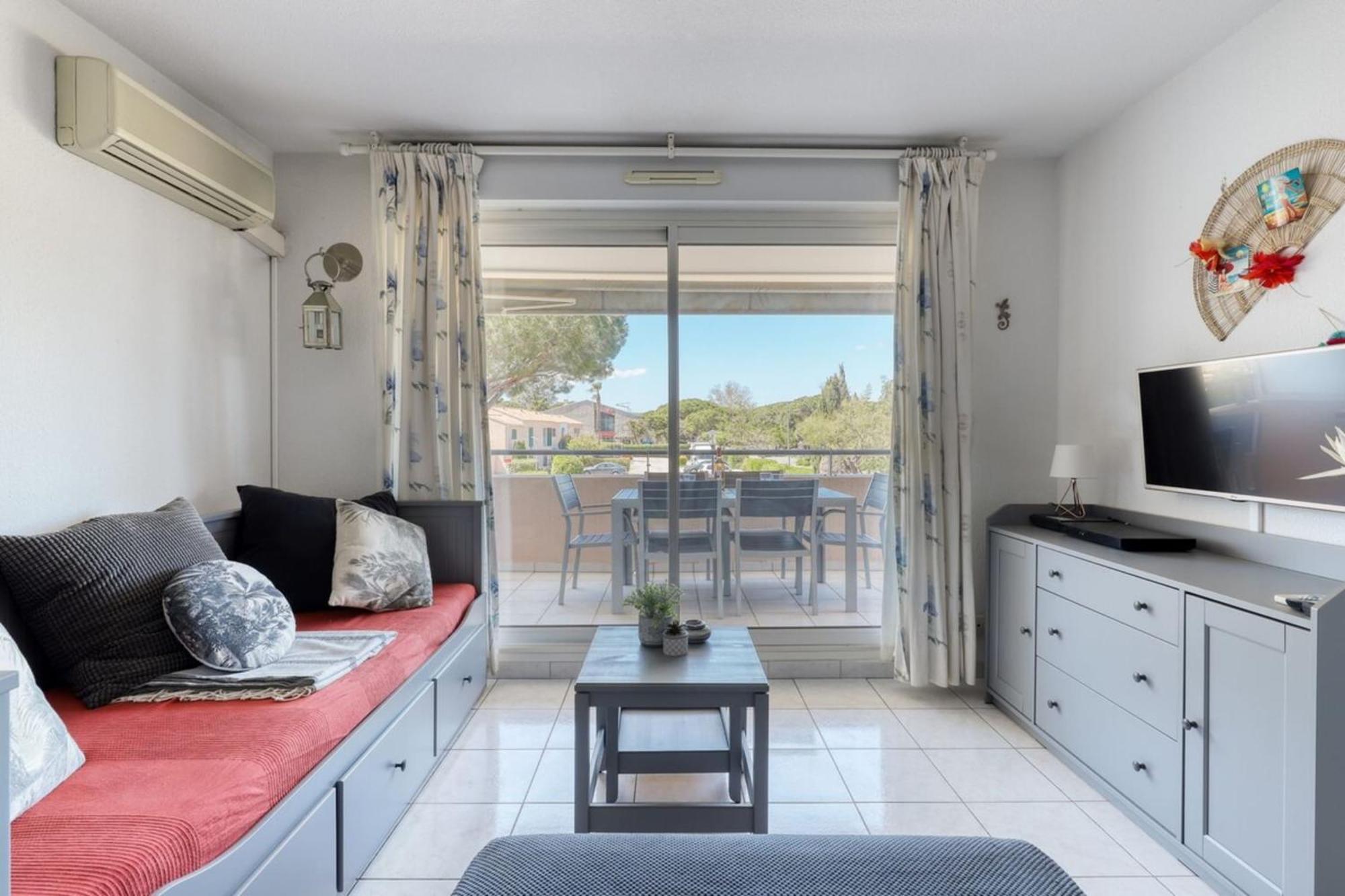 T2 In Lavandou - With Swimming Pool * Le Lavandou
